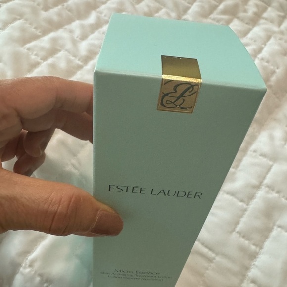 New - sealed Estée Lauder Micro Essence treatment lotion . 5 OZ /150 ML size - Picture 2 of 4